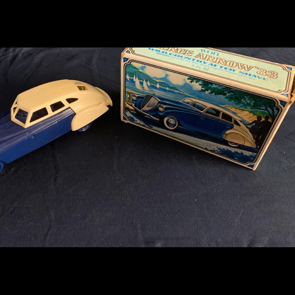 Avon 33 Pierce Arrow